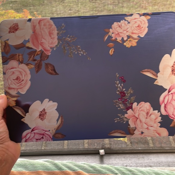 Computer cover - Picture 4 of 5